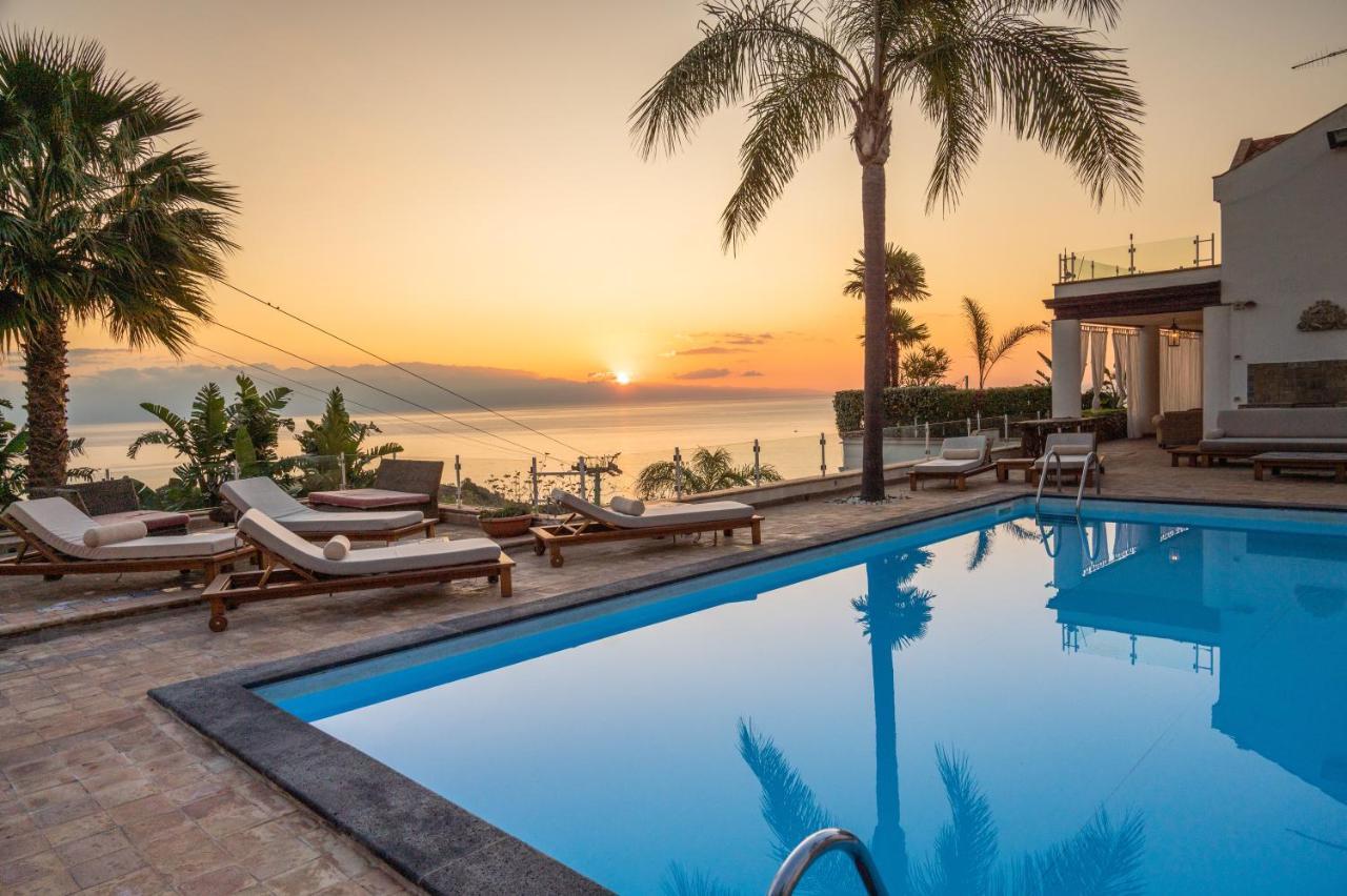 Luxury Taorum Villa With Spectacular Sea Views In Taormina Exteriör bild