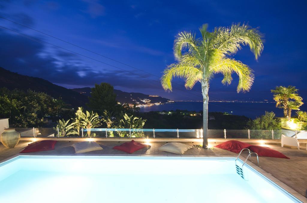 Luxury Taorum Villa With Spectacular Sea Views In Taormina Exteriör bild