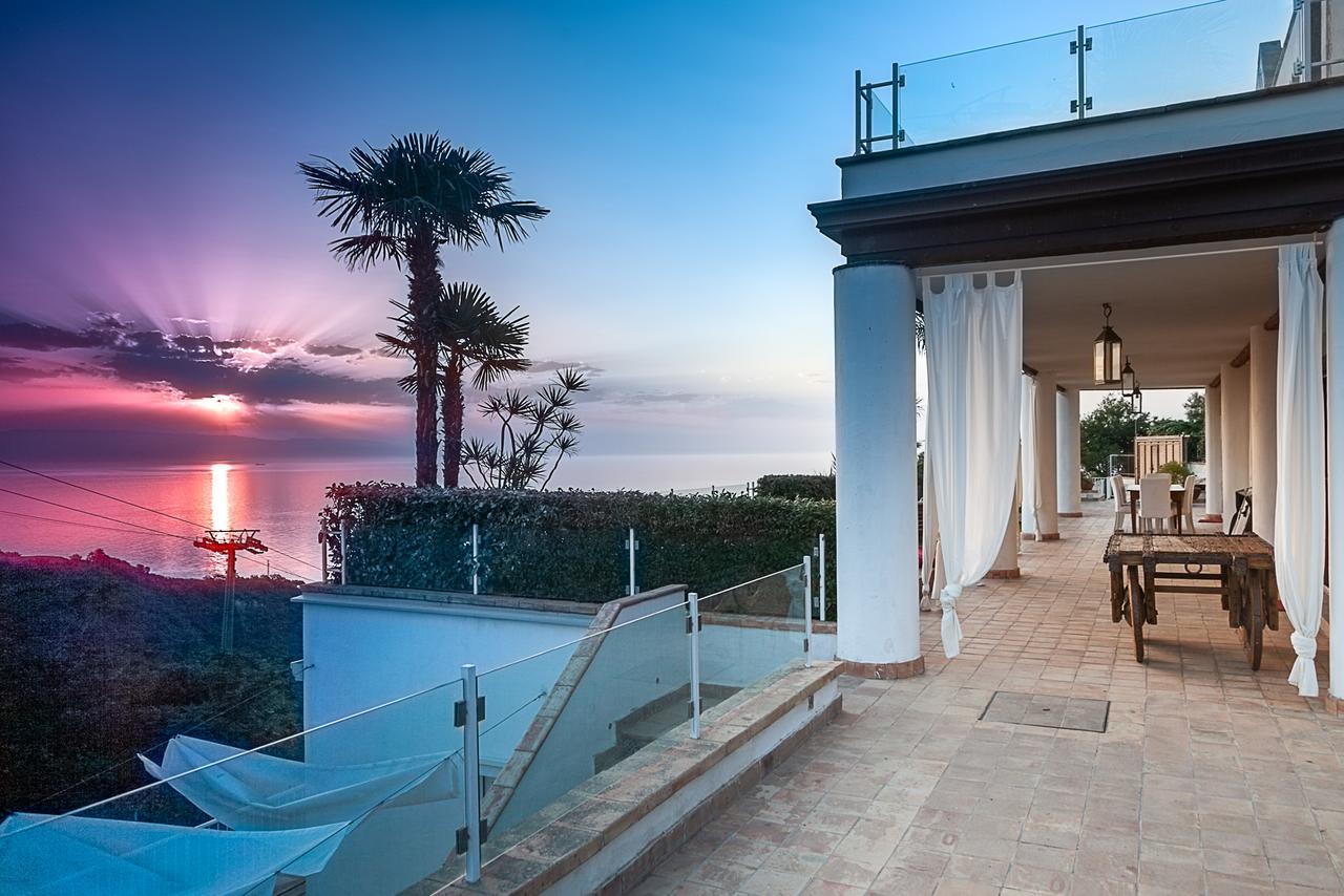 Luxury Taorum Villa With Spectacular Sea Views In Taormina Exteriör bild