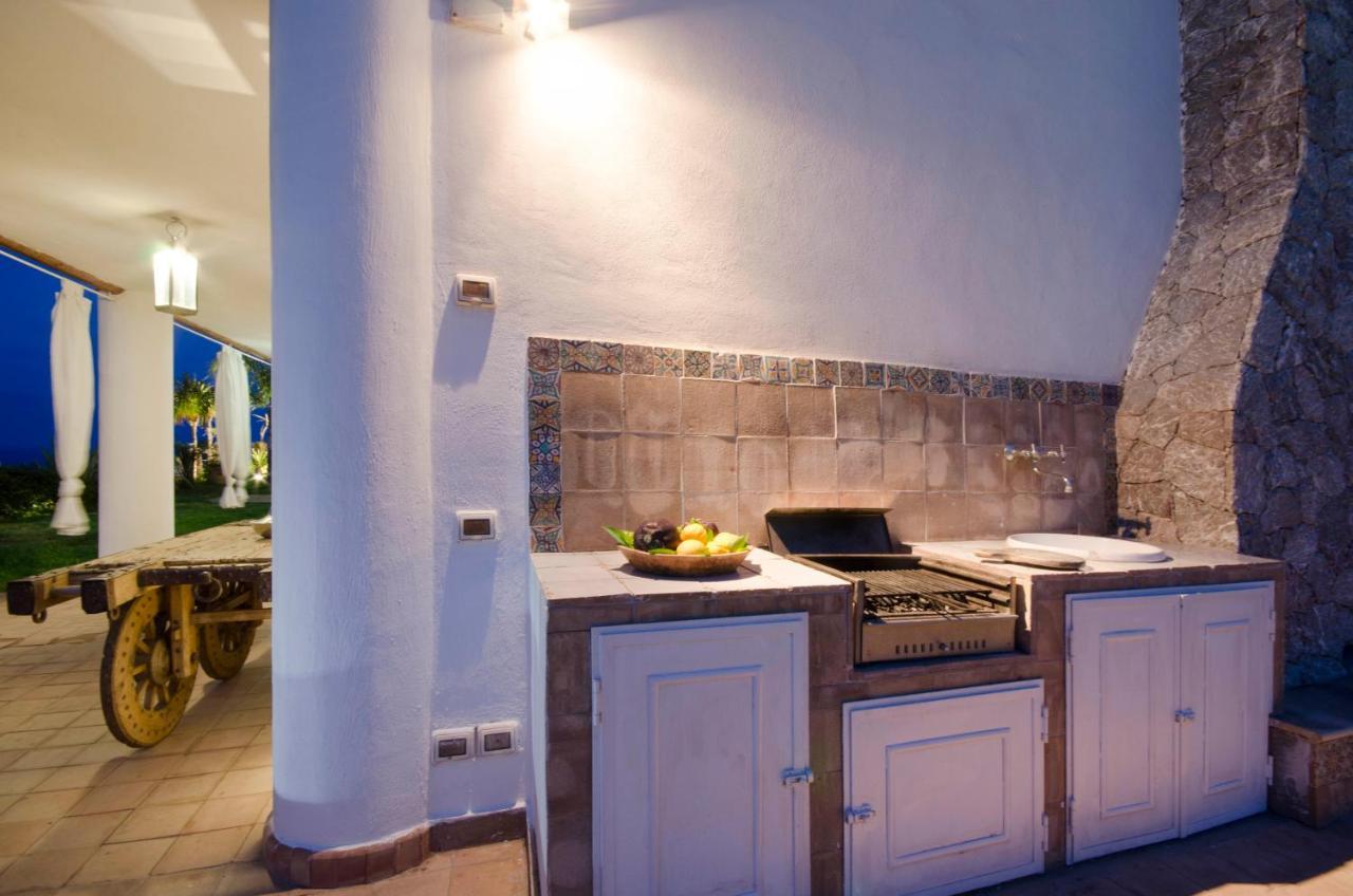 Luxury Taorum Villa With Spectacular Sea Views In Taormina Exteriör bild